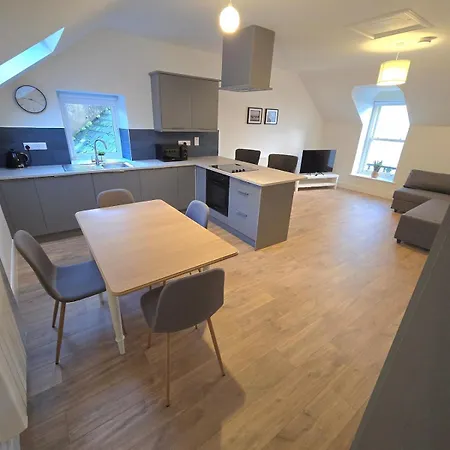 Apartment 2 Bed With Harbour Views 3 *