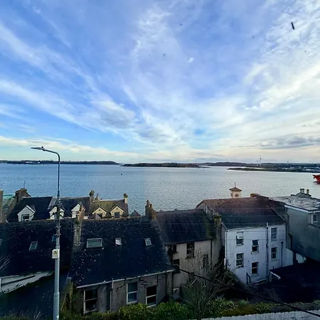 2 Bed With Harbour Views 3 아파트 *