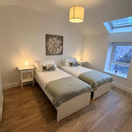 아파트 2 Bed With Harbour Views 3 *