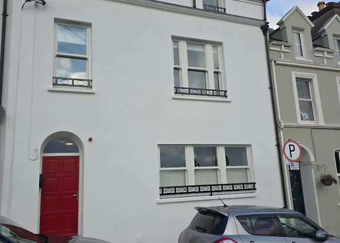 Apartment 2 Bed With Harbour Views 3