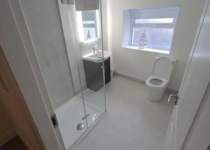 Apartment 2 Bed With Harbour Views 3 Cobh